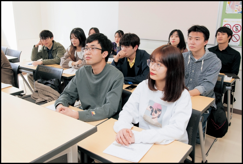 Ordinary classroom