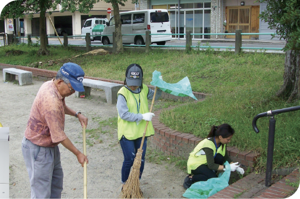 Volunteer cleaning (May-July, September-November)