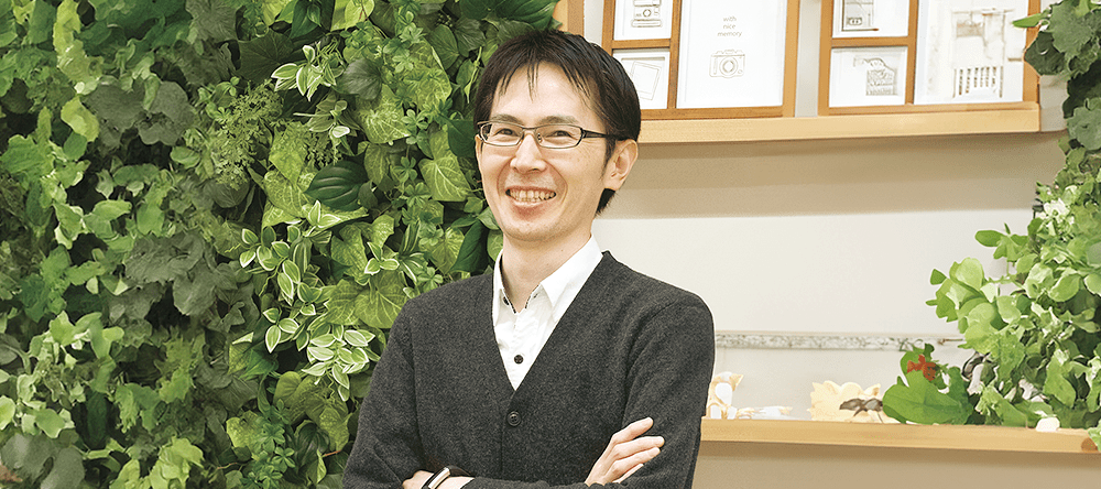 講師