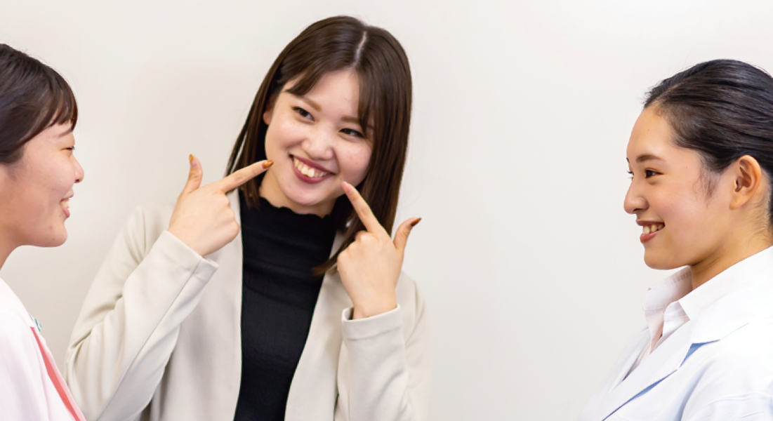 セクレタリーマナー　スマイル実習