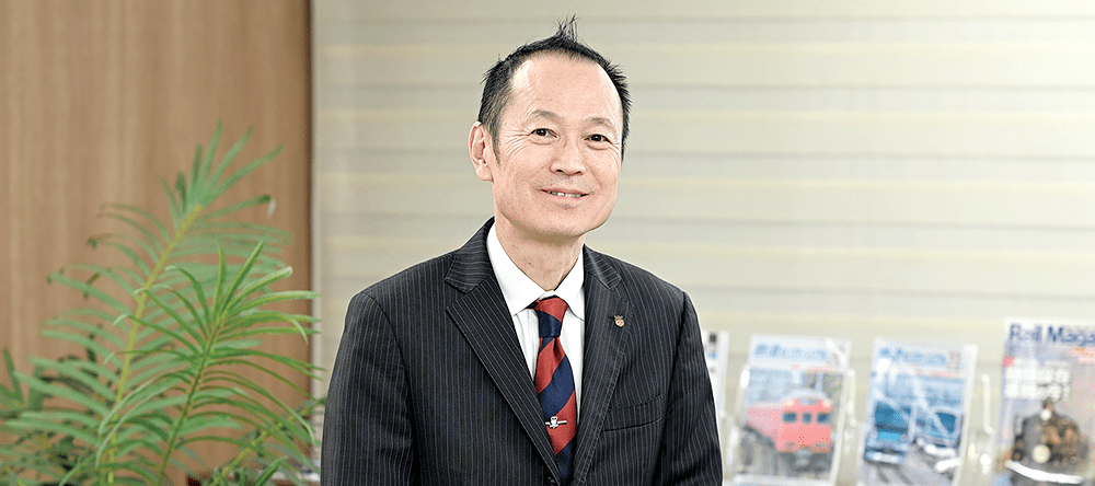 講師