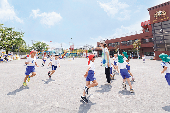 東京府中ひばり幼稚園経営大学