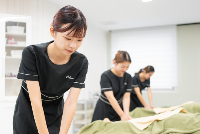 豊富な実習授業を通して楽しくリアルを学ぶ