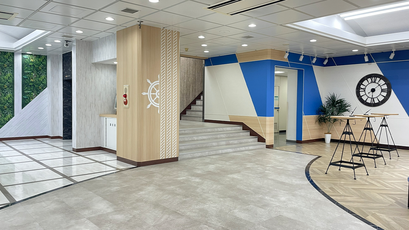 エントランスホール